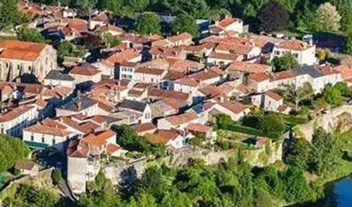 龙马潭回乡建别墅为什么一定要选专业乡墅公司